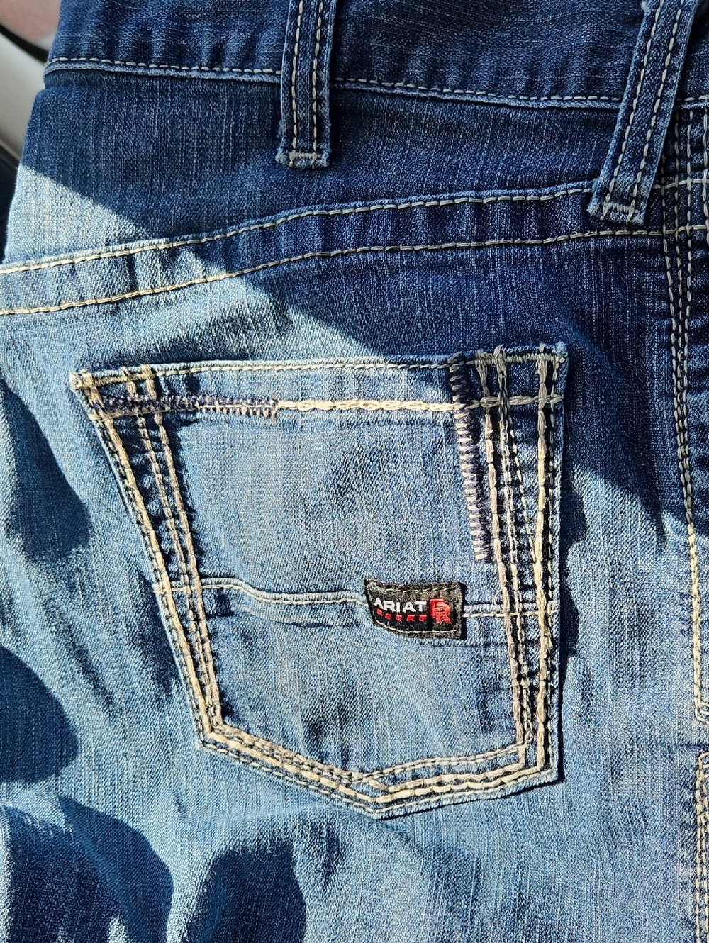 Ariat Men’s Medium Blue Relaxed Boot Jeans